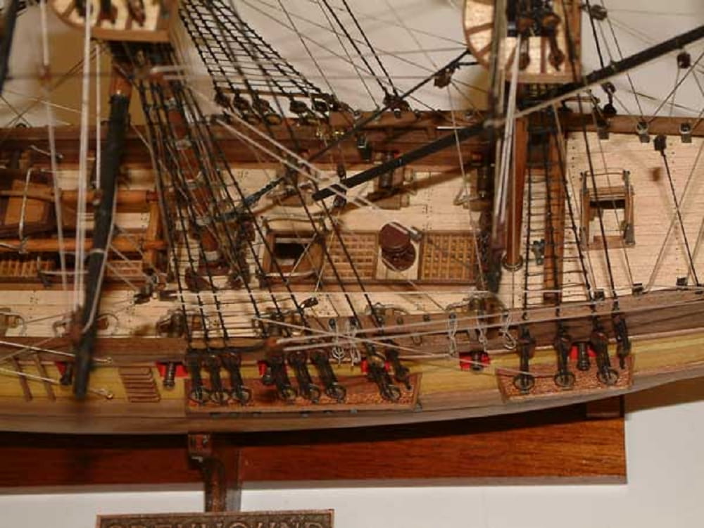 HMS Greyhound 1720 Modellbausatz im Massstab 1_100