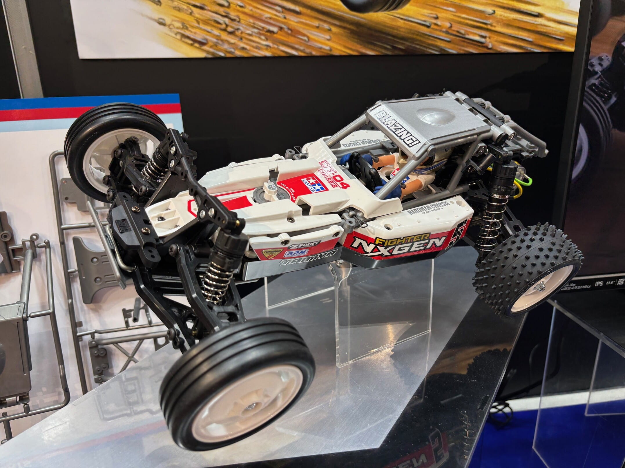 Tamiya DT-04 NXGEN Fighter Buggy Set mit Akku und Ladegeraet