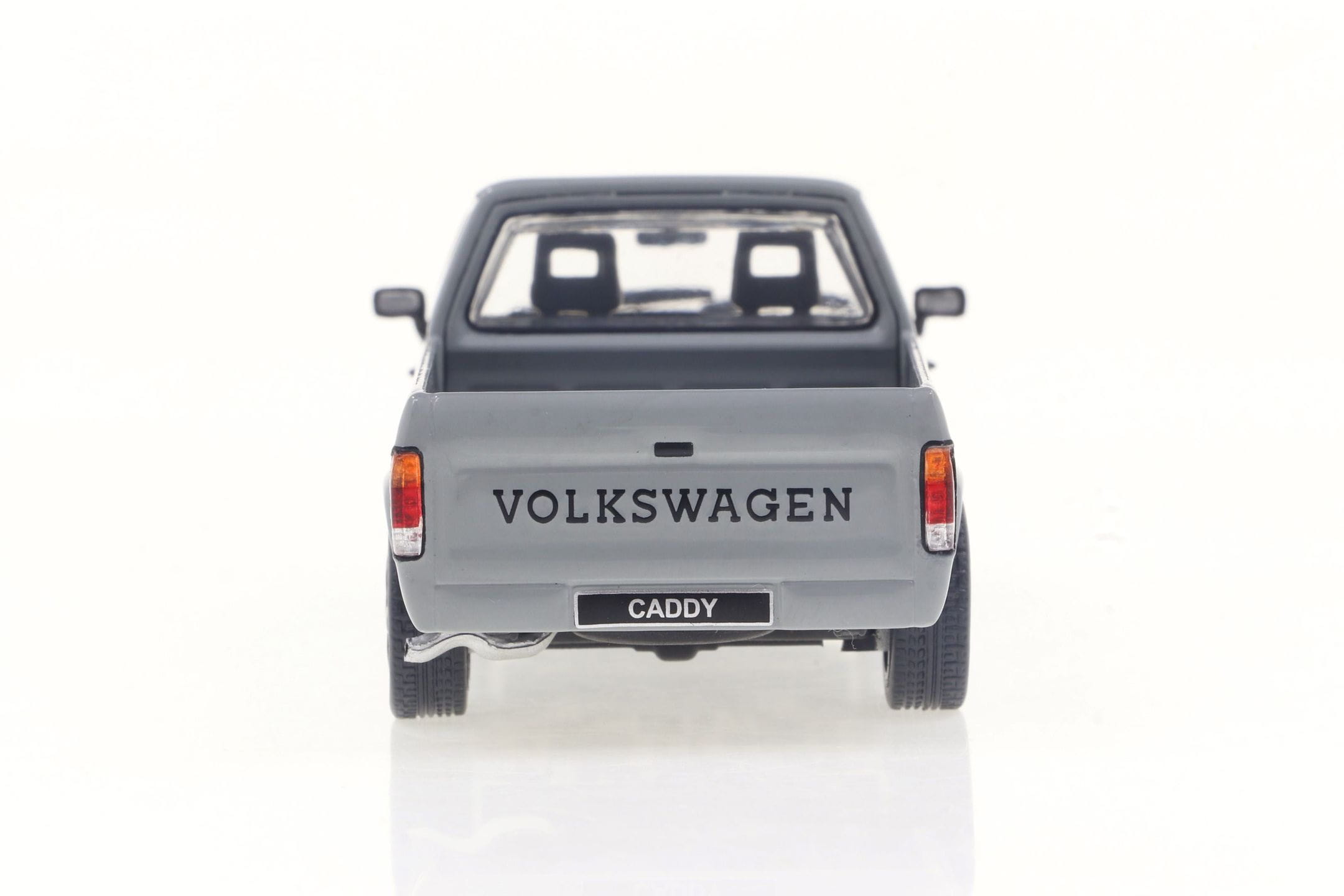 solido-1-43-volkswagen-caddy-mki-1982-grau