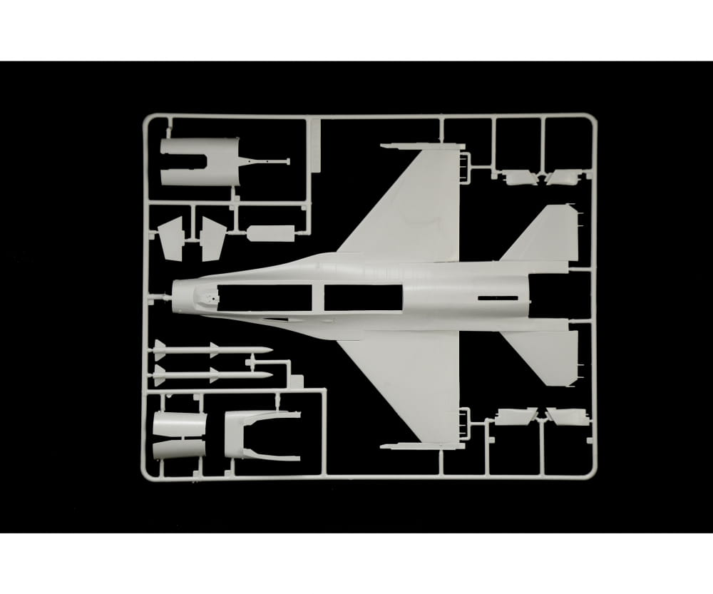 Italeri 1:48 F-16A Fighting Falcon