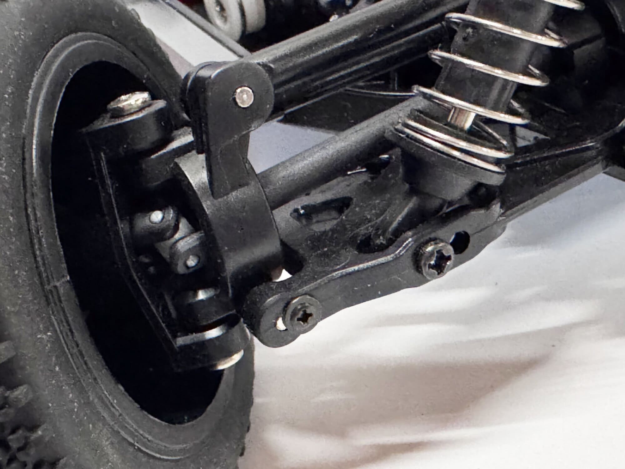 df06 light truck 1 14 rtr 4wd rc truck mit led beleuchtung DF06 Light Truck 1_14 RTR – 4WD RC-Truck mit LED Beleuchtung und Carbon-Look Chassis