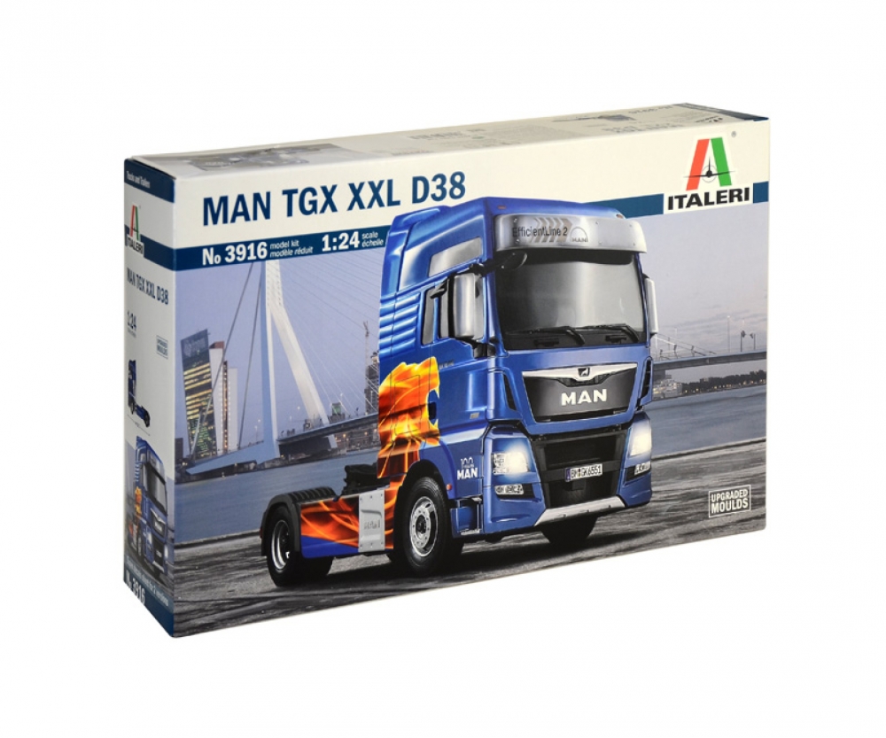 Italeri 1:24 MAN TGX XXL D38 E6 Edition