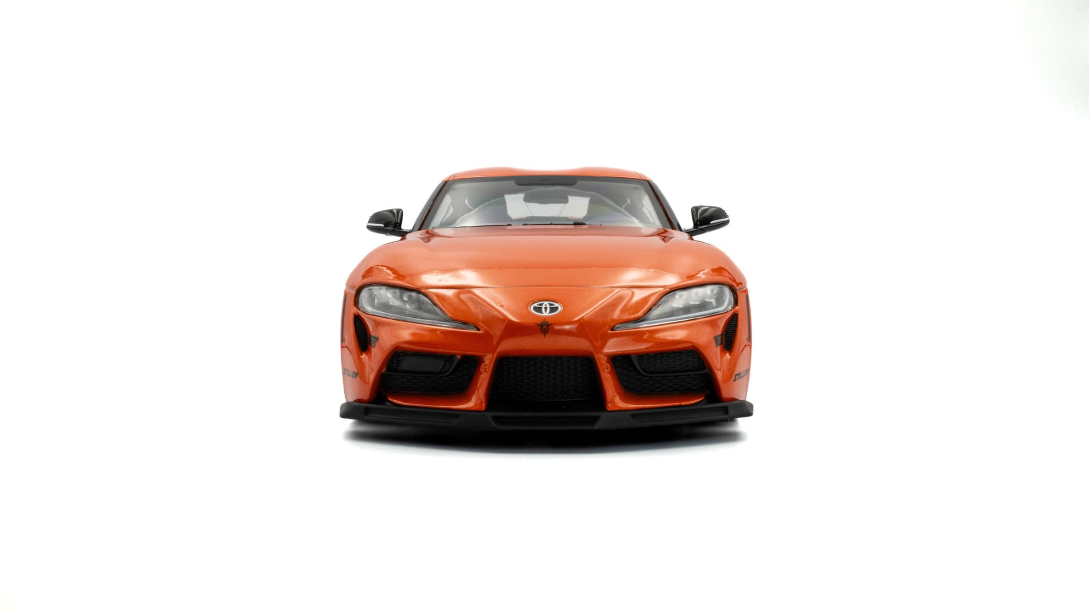 Toyota GR Supra Tribute 1_18 Modellauto in orange - Detailgetreue Nachbildung