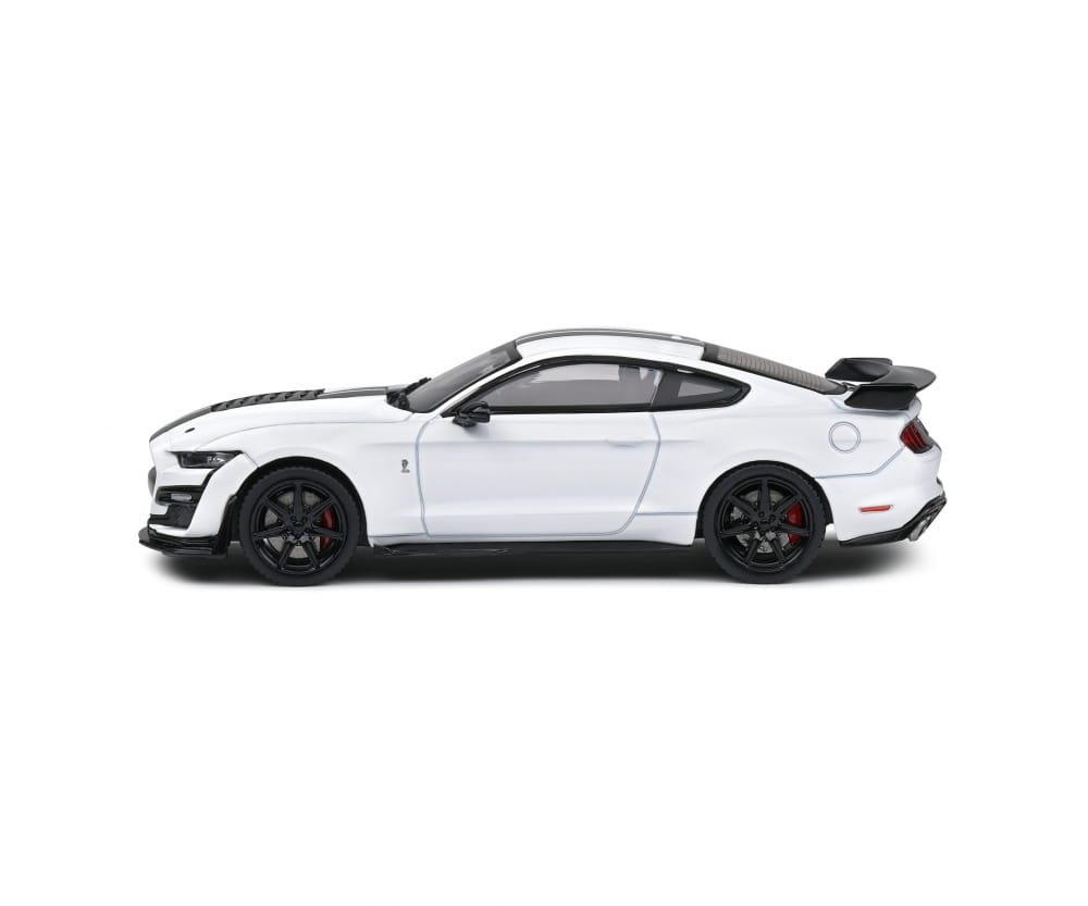 Solido 1_43 Ford Mustang GT500 weiss_schwarz Modellauto - RC-Zubehoer