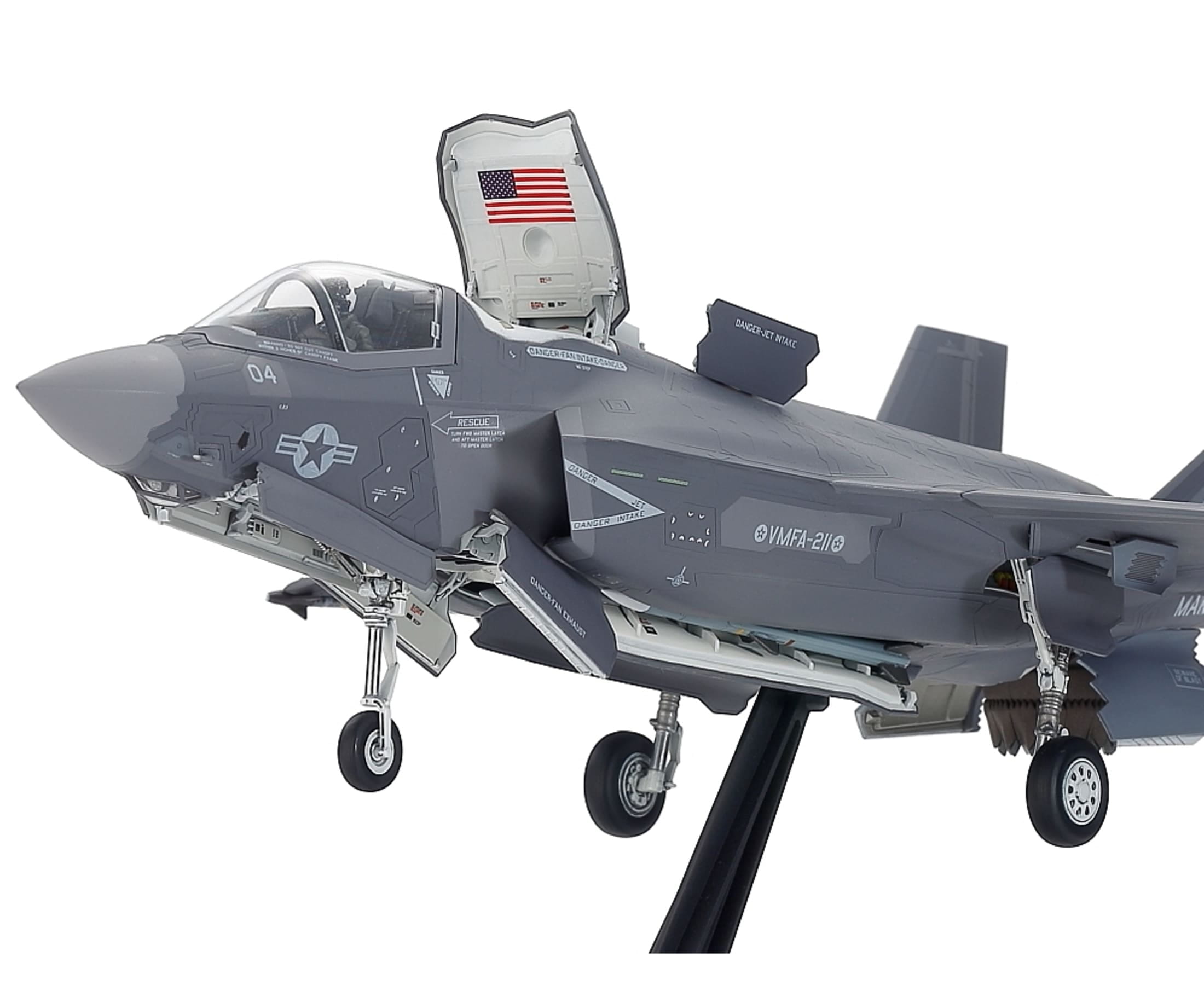 tamiya-1-72-f-35b-lightning-ii-plastik-modellbausatz