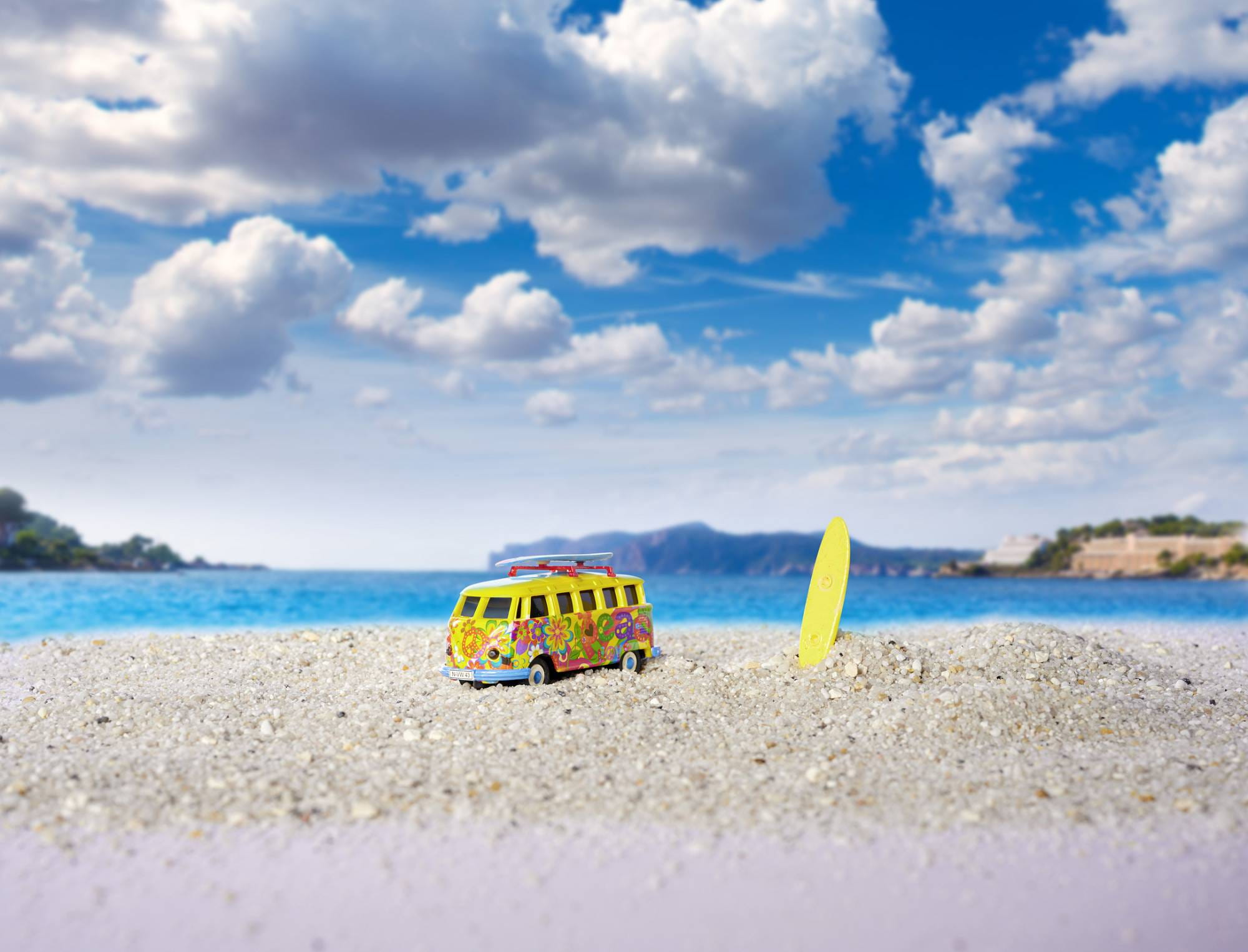 Carson H0 RC VW T1 Bus Flower Power