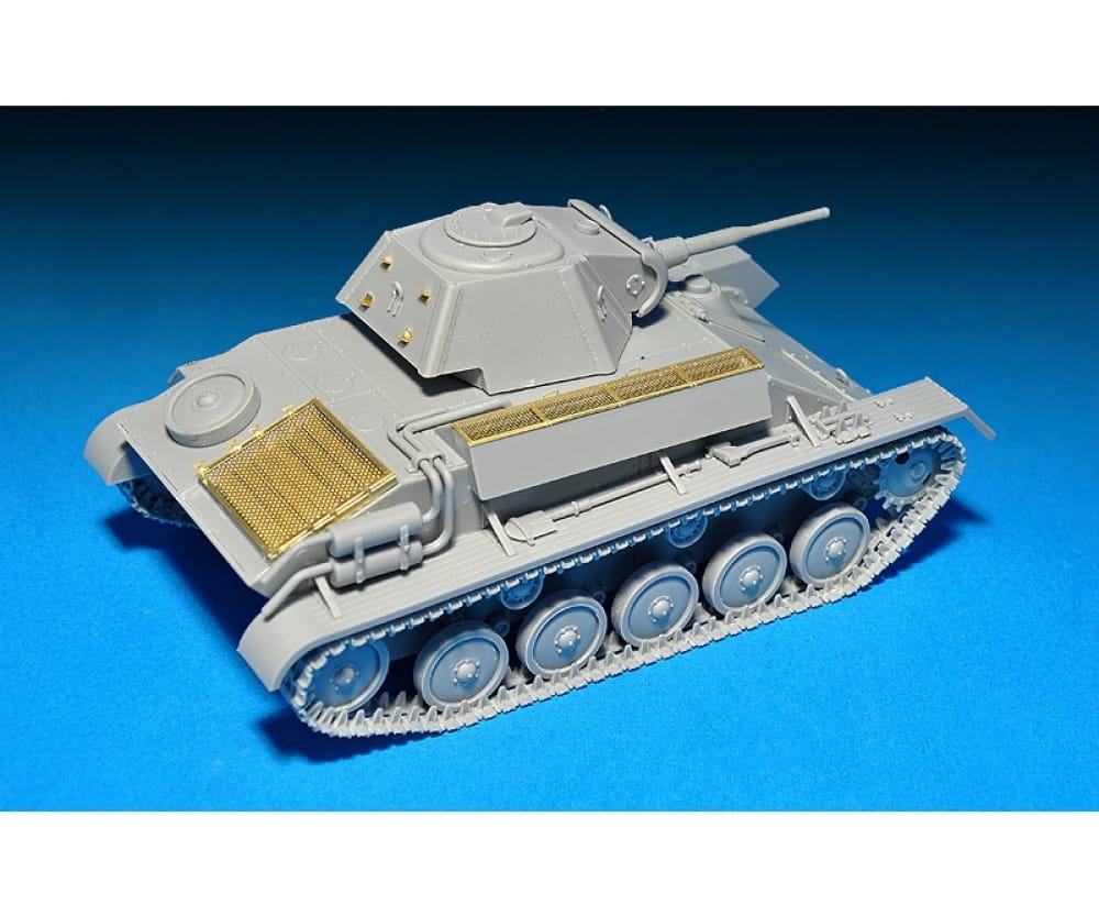 MiniArt 1:35 Soviet T-70M Leicht Panzer Plastik Modellbausatz