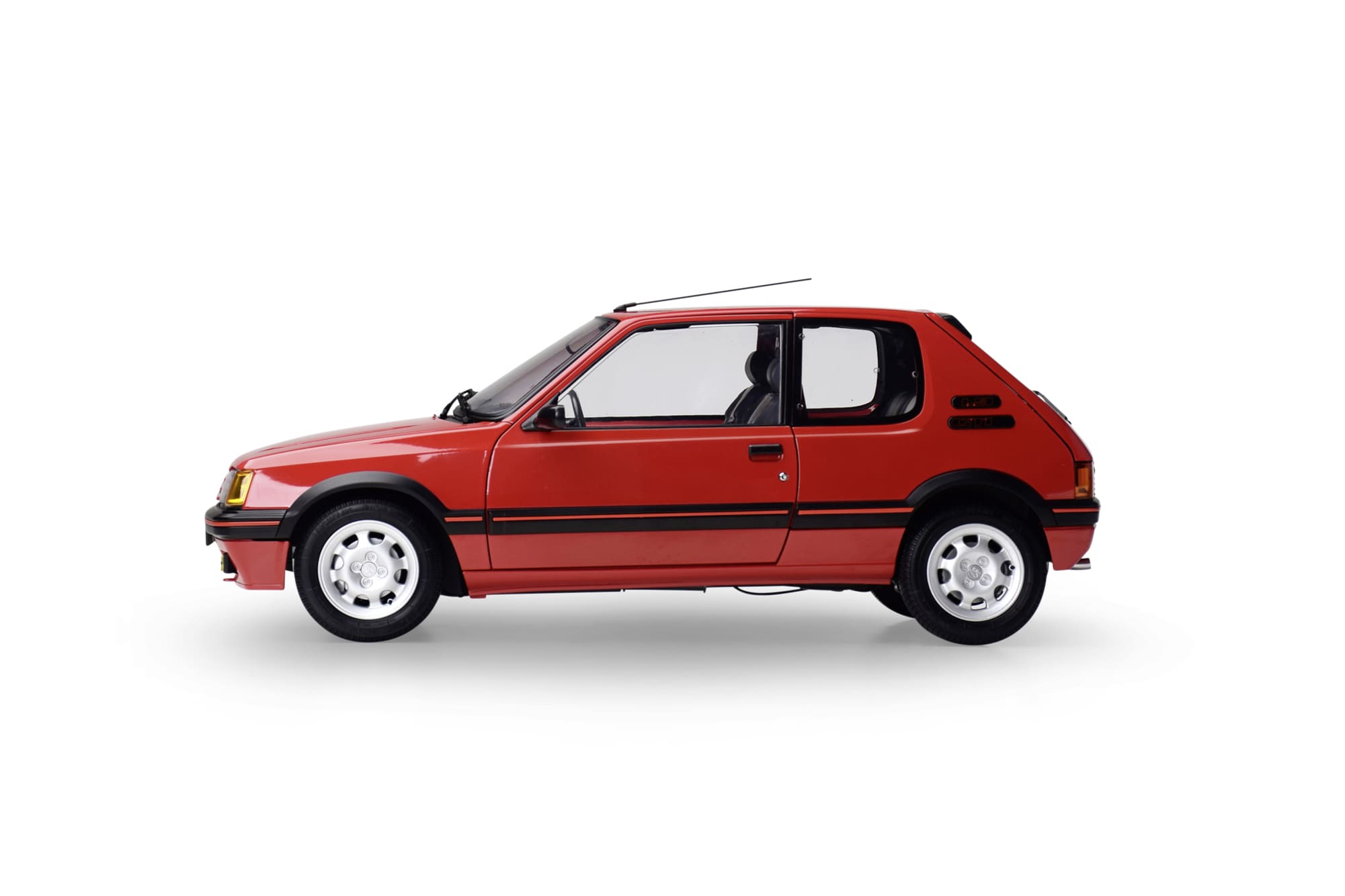 ixo-peugeot-205-gti-rot-1-8-modellauto-metall-bausatz