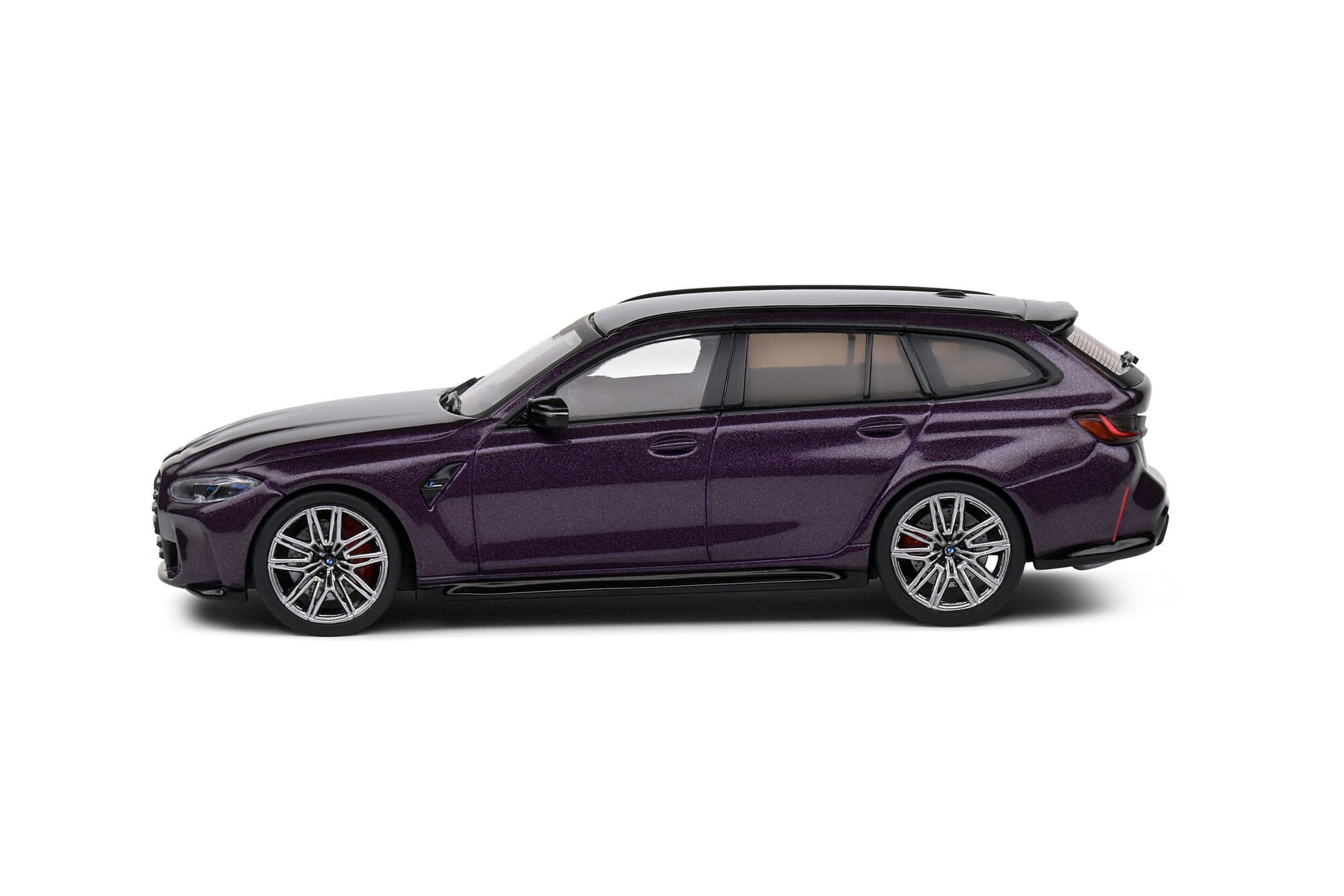 BMW G81 M3 Touring 2023 Modellauto in Daytona Violet im Massstab 1_43 von Solido