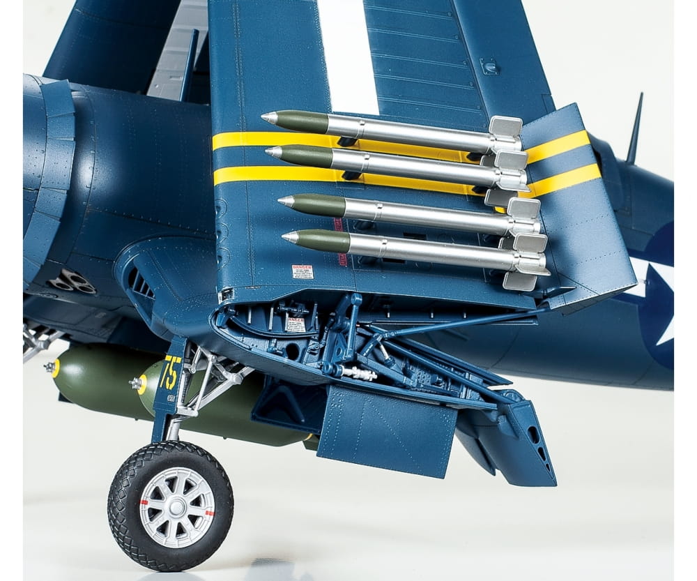 Tamiya 1_32 F4U-1D Corsair WWII Flugzeugmodellbausatz