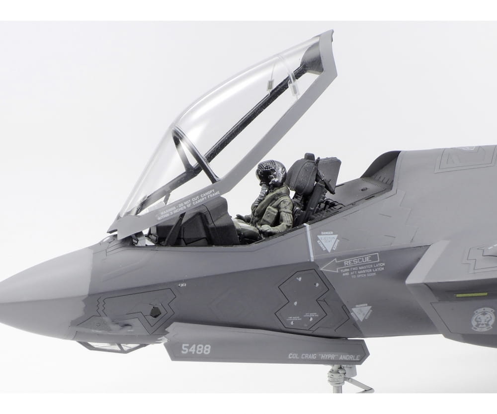 Tamiya 1_72 F-35A Lightning II Plastik Modellbau - RC-Zubehoer