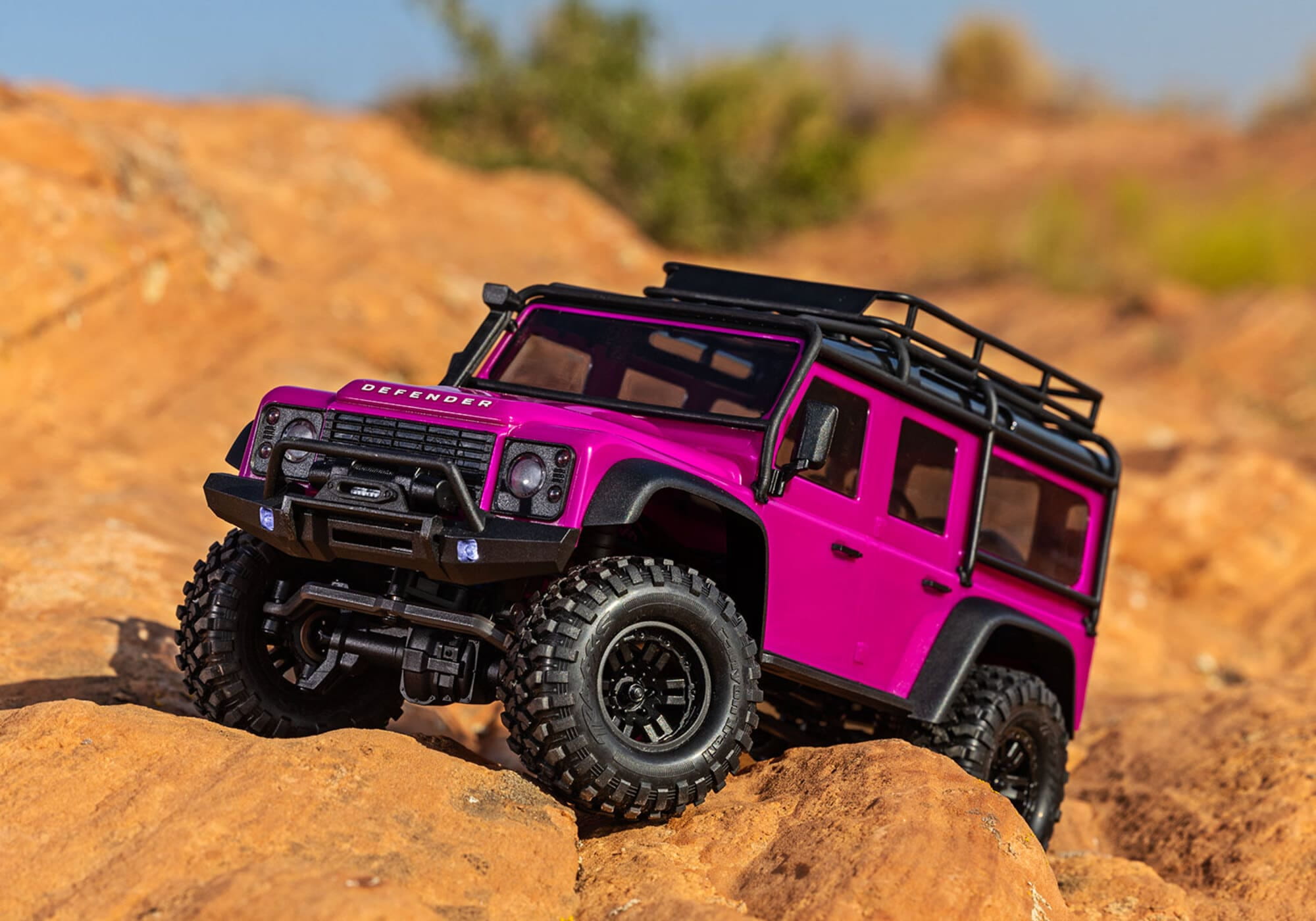 Traxxas TRX-4M LR Defender 4x4 pink 1_18 Crawler RTR mit Akku und USB Ladegeraet_