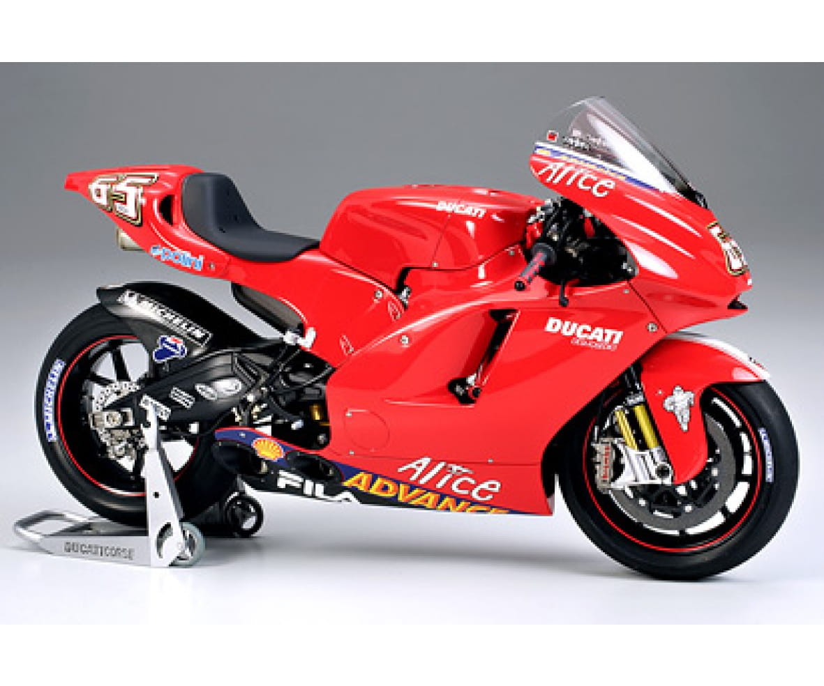 Tamiya Ducati Desmosedici #65 MotoGP´03 Motorrad 1:12 Plastik Modellbau Bausatz