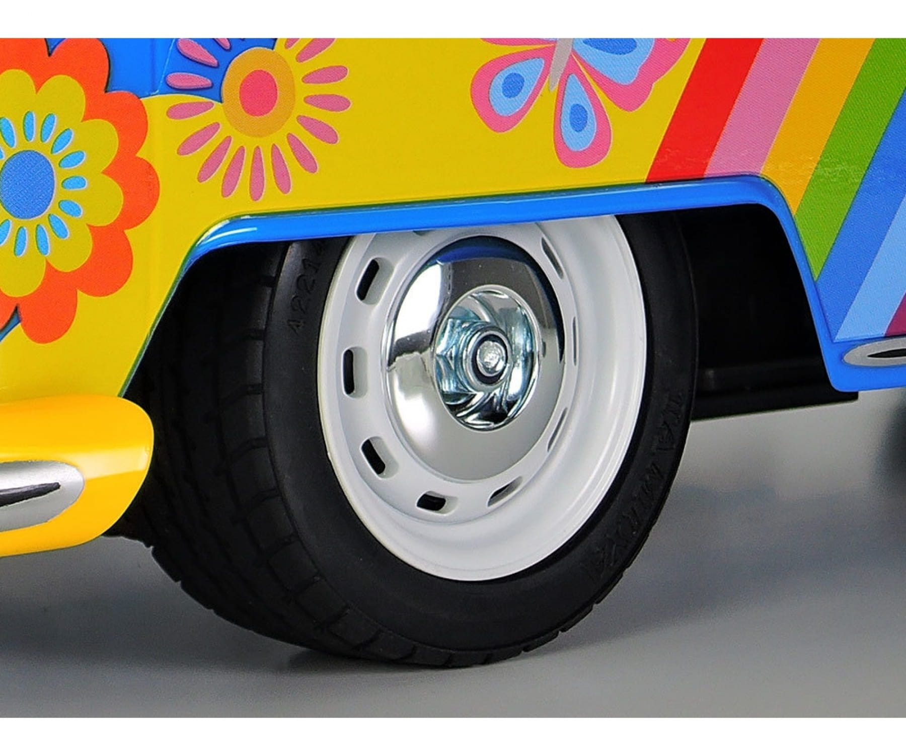 Tamiya RC VW Bus Type 2 T1 1:10 Flower Power 2,4Ghz Komplett Set