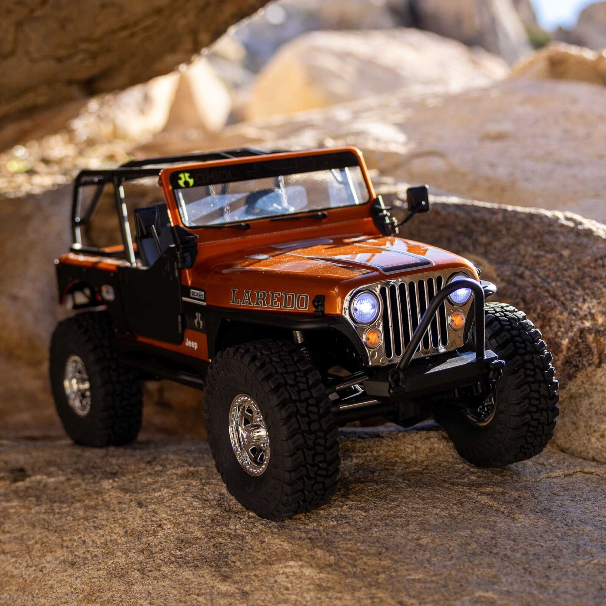 Axial SCX10 III Jeep CJ-7 Rock Crawler RTR kupfer