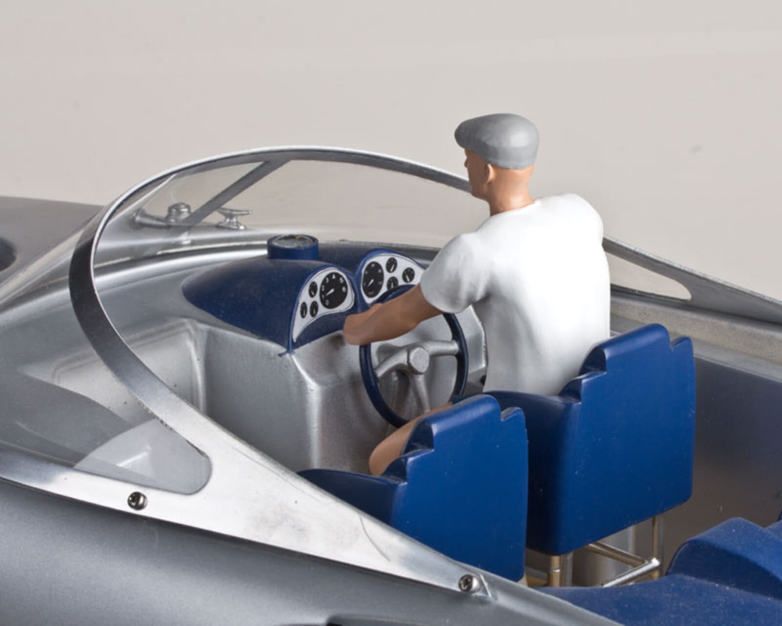 Figur Carlo 1_10 Sportboot-Fahrer 3D Resin - Modellzubehoer