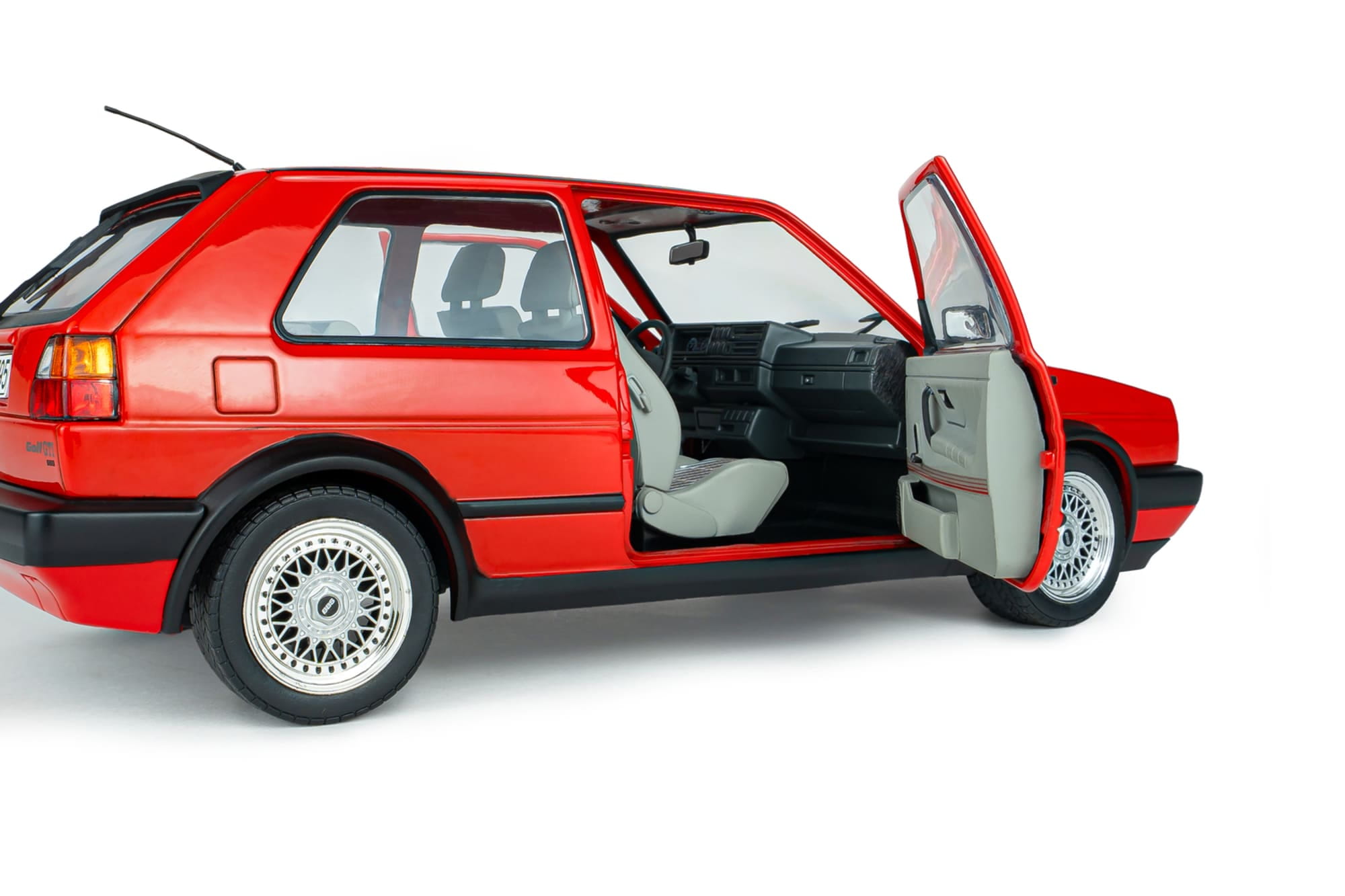 Solido 1_18 VW Golf 2 GTI mars rot 1984 Modellauto - RC-Zubehoer