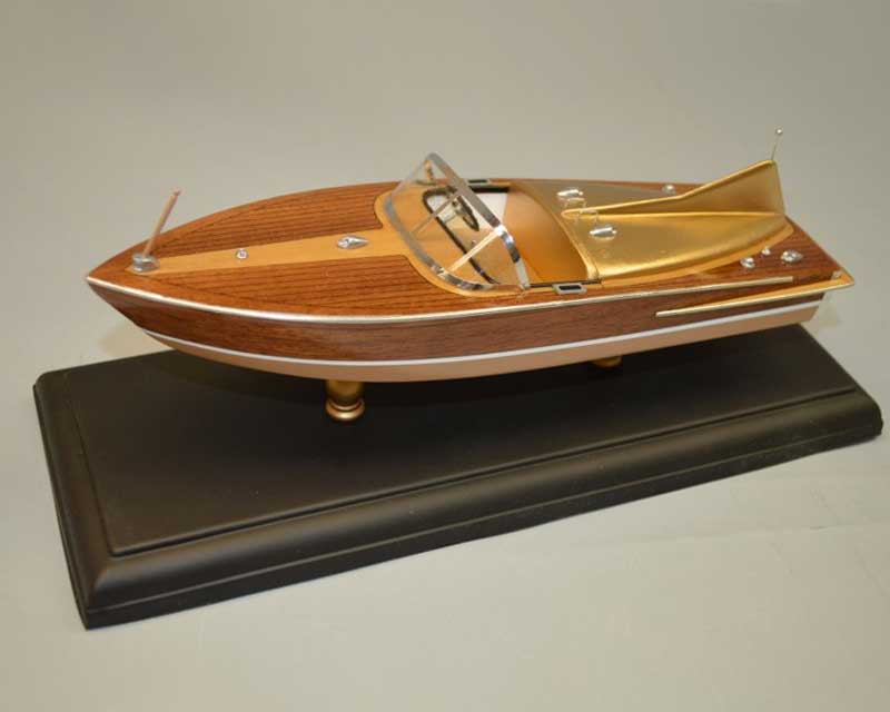 Dumas Boats Chris-Craft 21 ft. Cobra 1955 Holz Boot 1:24 Bausatz