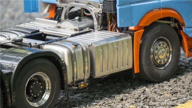 Thicon ScaleClub 1_14 Auspuff V2A fuer Tamiya Mercedes-Benz LKW - RC-Zubehoer