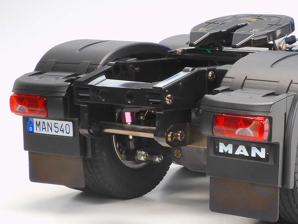 Tamiya RC Truck MAN TGX 26.540 3 Achser Met.Hell-Blau lackiert 1:14 Bausatz Tamiya RC Truck MAN TGX 26.540 3 Achser Met.Hell-Blau lackiert 1:14 Bausatz