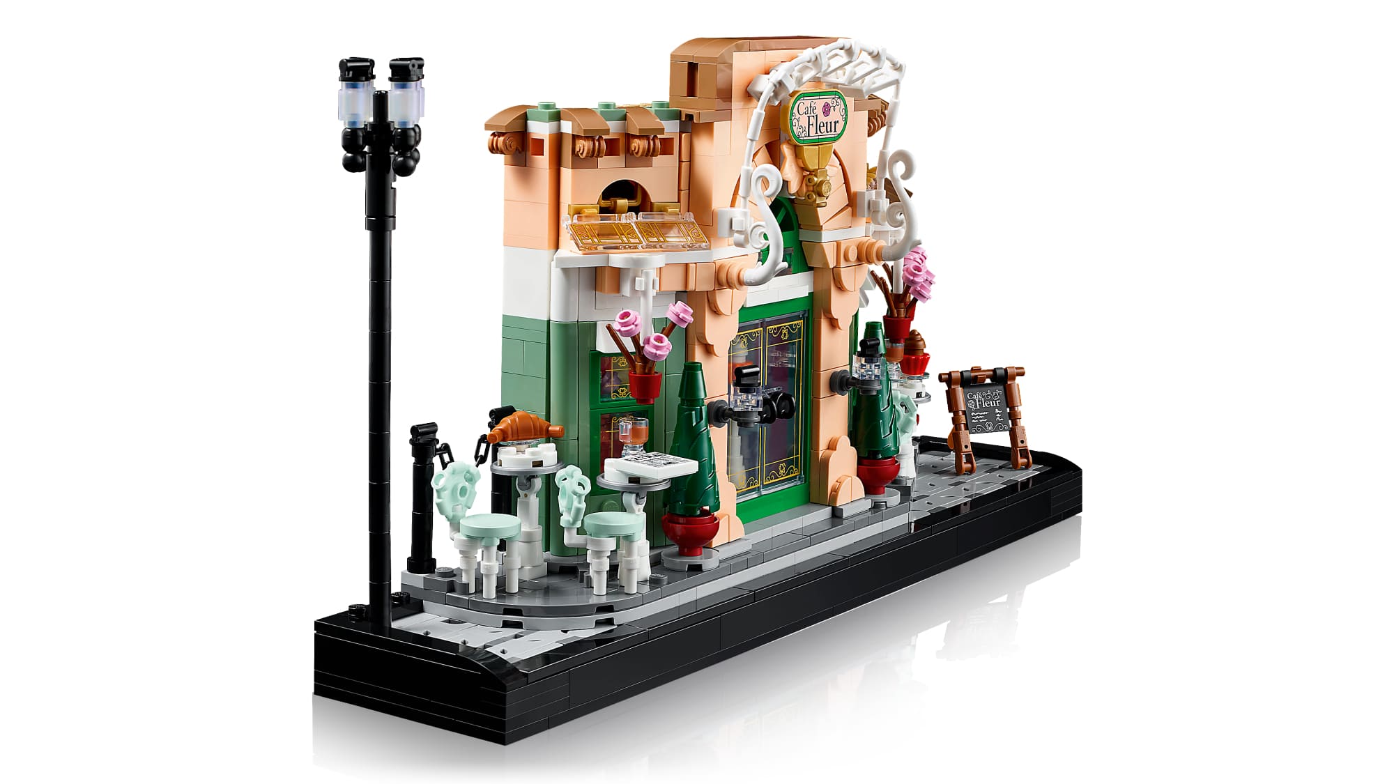 LEGO® Icons Franzoesisches Cafe 10362 - Franzoesisches Bistro zum Bauen