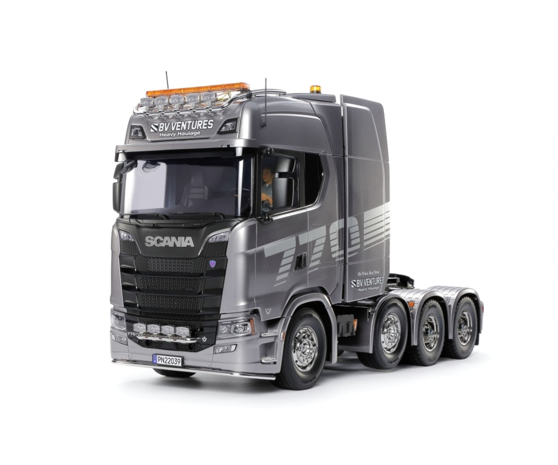 tamiya-1-14-rc-scania-8x4-4-truck-gun-met-lackiert