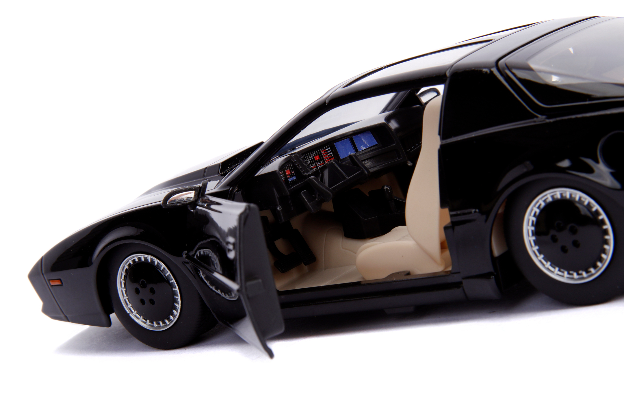 Jada Knight Rider KITT Modellauto 1982 Pontiac Trans AM 1_24 - Mit LED Scanner