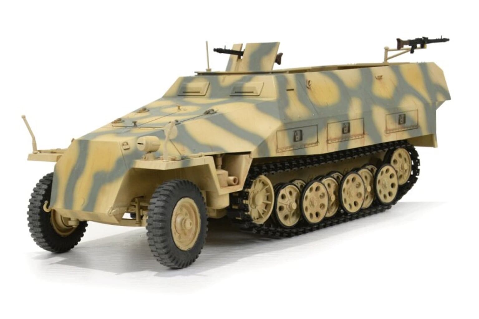 RC Panzer Sd.Kfz. 251/1 Ausf. D Halbkettenfahrzeug im Maßstab