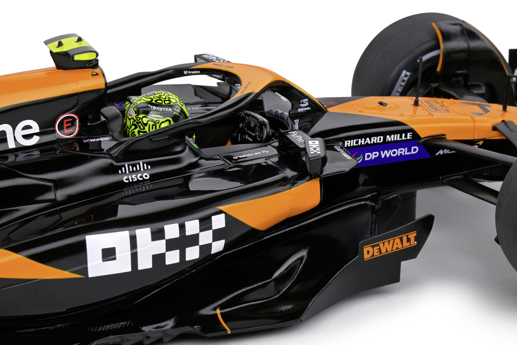 Solido 1_18 McLaren F1 Team MCL38 Modellauto von L Norris