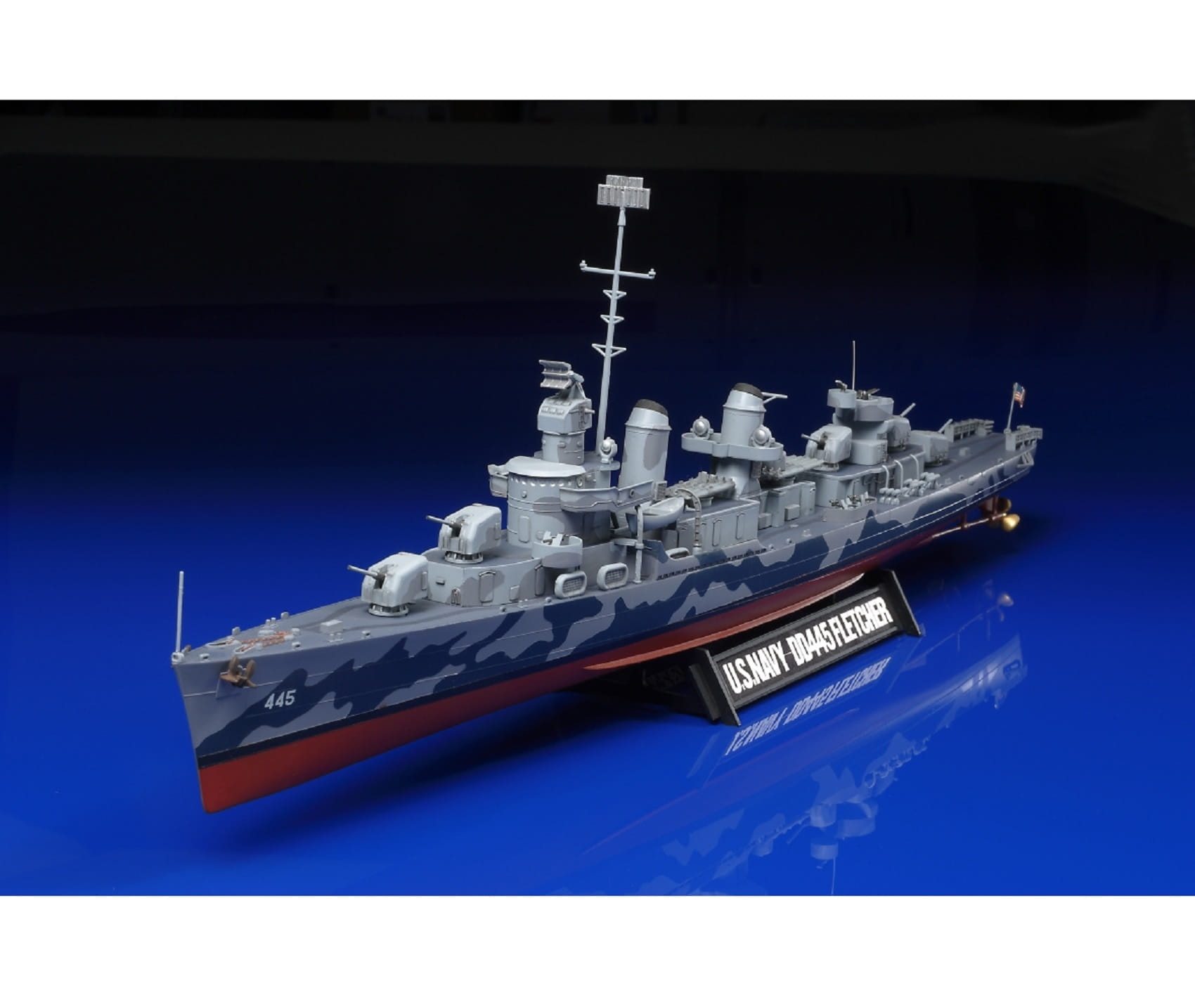 Tamiya 1_350 WWII US Zerstoerer DD445 Fletcher Modellbausatz