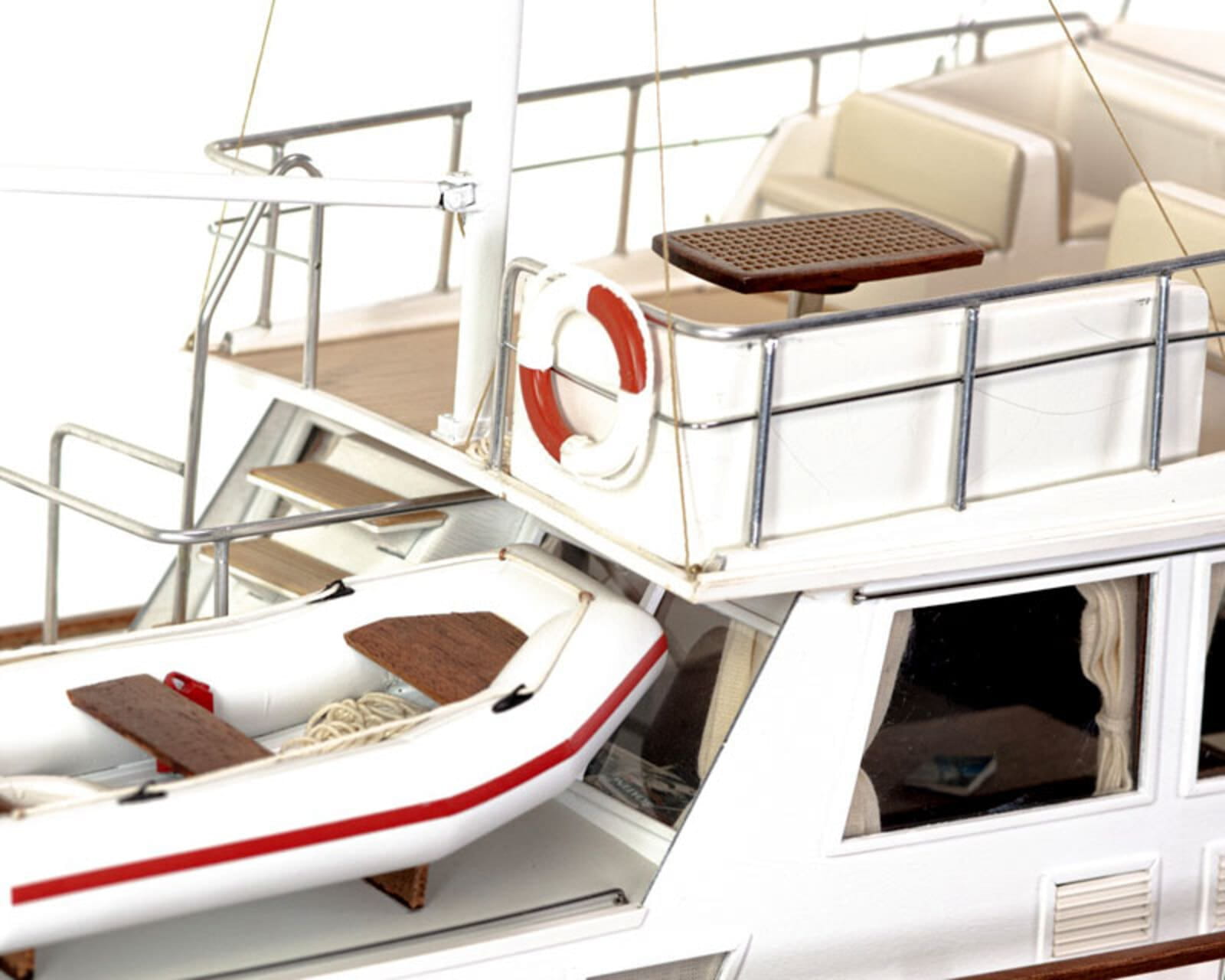 Amati Grand Banks Motoryacht