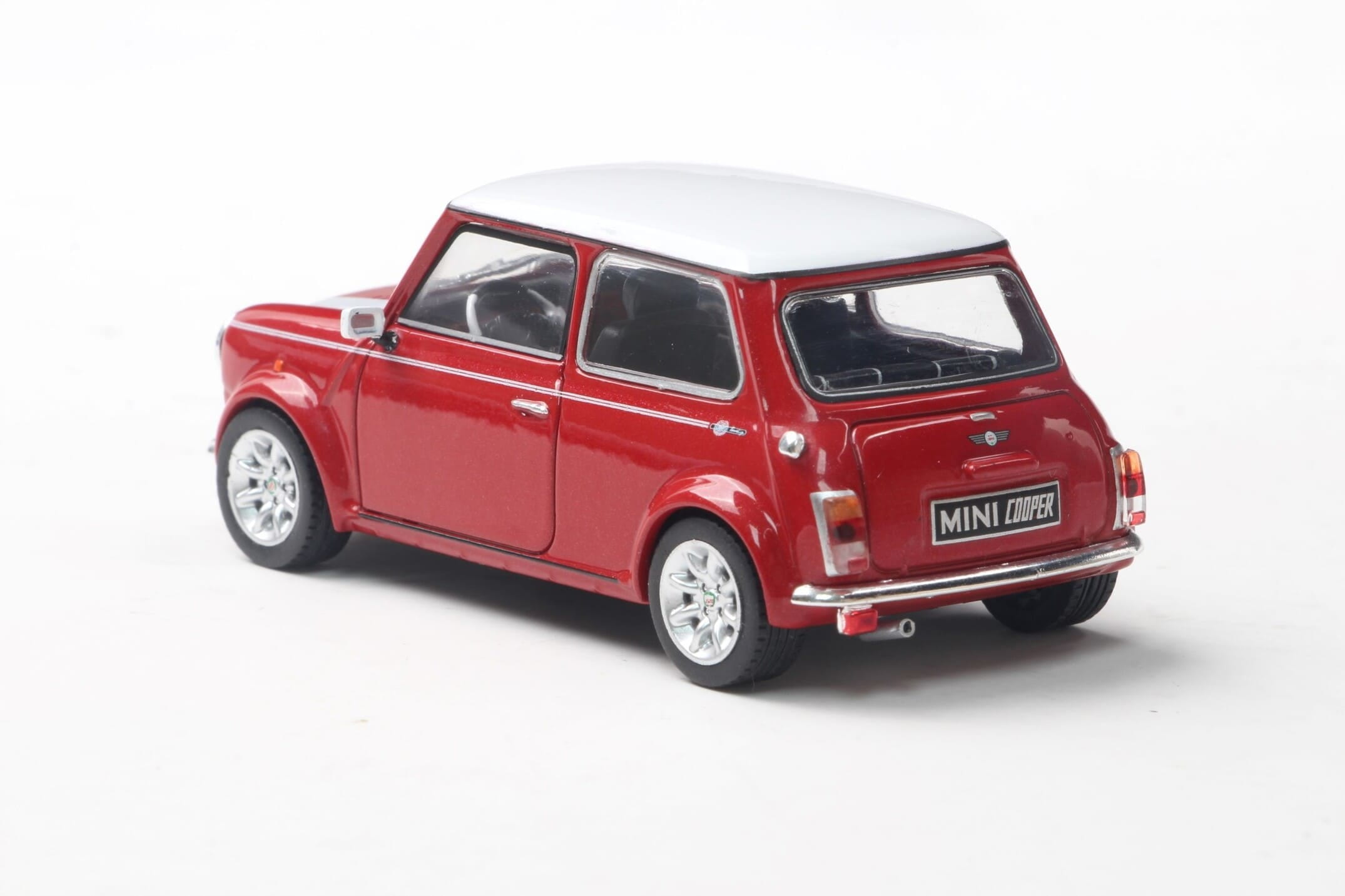 Mini Cooper Sport Nightfire Red 1997 Modellauto von Solido im Massstab 1_43