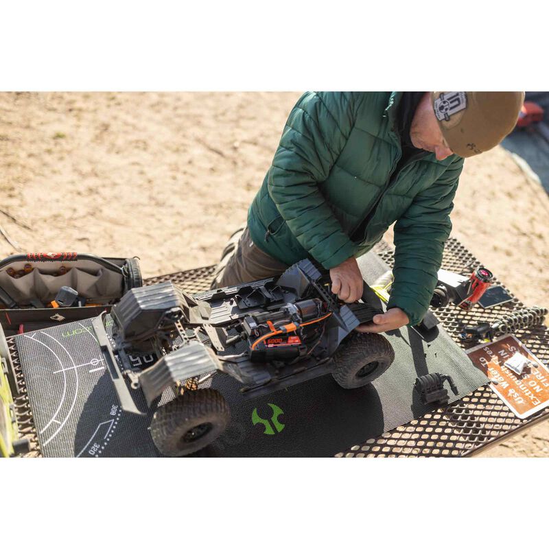 Axial Foam Pit Mat_ 24_ x 48_ Schraubertuch - RC-Zubehoer