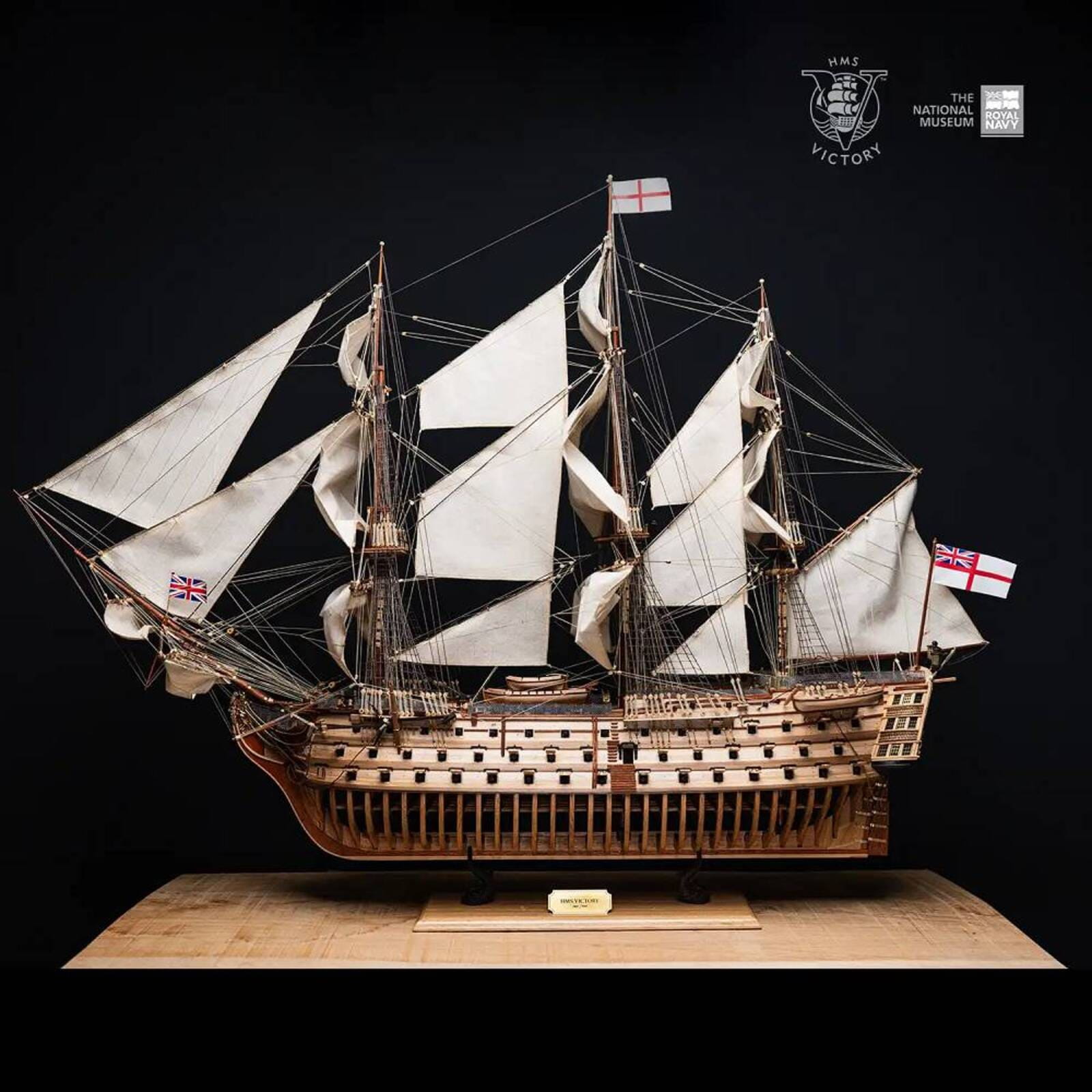 OcCre HMS Victory Holzmodellbausatz 1_87 – Limited Edition_