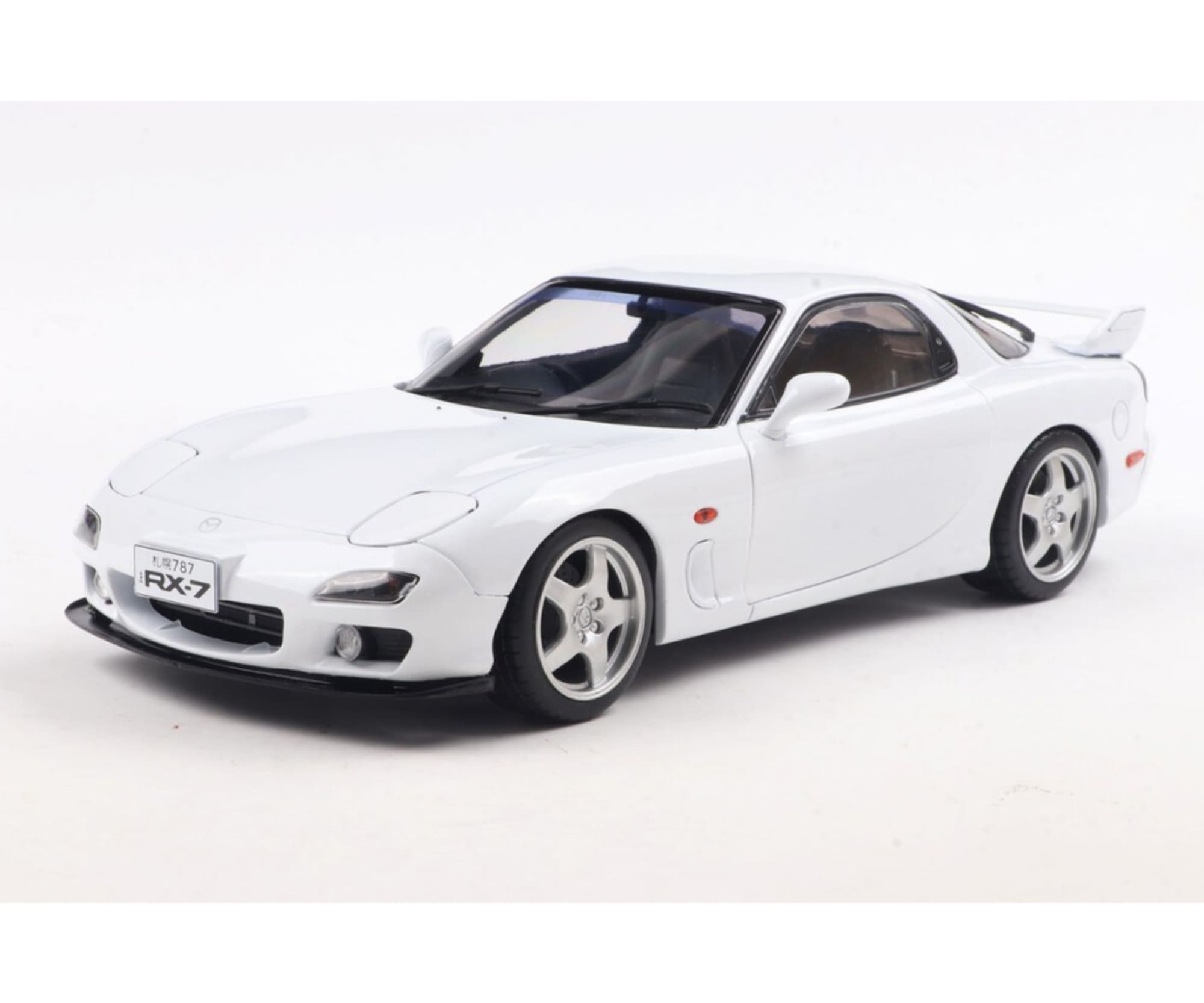 Solido 1_18 Mazda RX7 FD3RS schneeweiss Modellauto - RC-Zubehoer