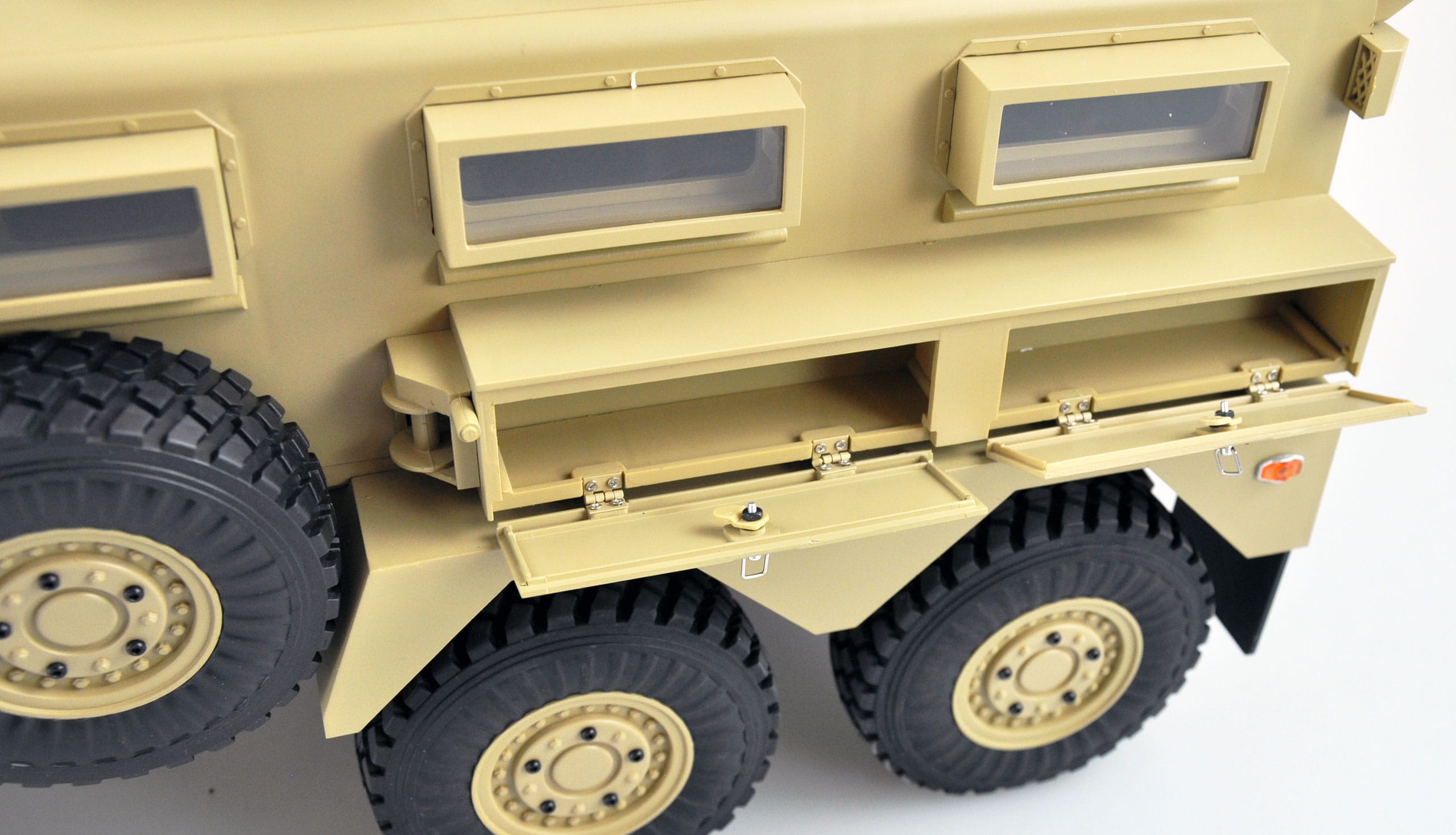 Amewi US-Miltitärfahrzeug MRAP 6x6 1:12 RTR, Licht, Sound & Rauch