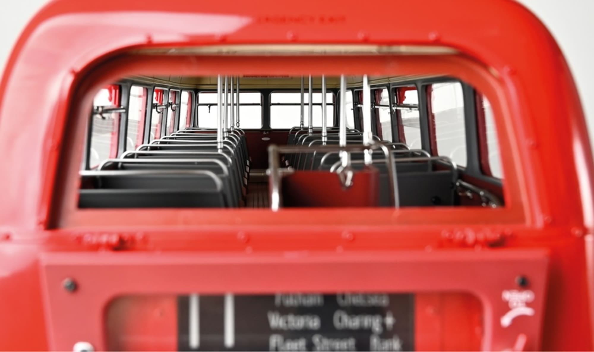 IXO London Bus Routemaster 1961 Modellbausatz aus Metall im Massstab 1_12