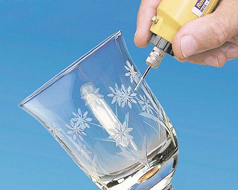 Krick RC12 Multiwerkzeug 12V Set inkl. 75 Zubehoerteile - RC-Zubehoer