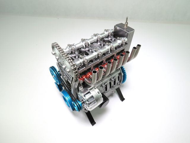 Thicon Motor 4-Zylinder Metall Bausatz Motorblock in grau Thicon Motor 4-Zylinder Metall Bausatz Motorblock in grau