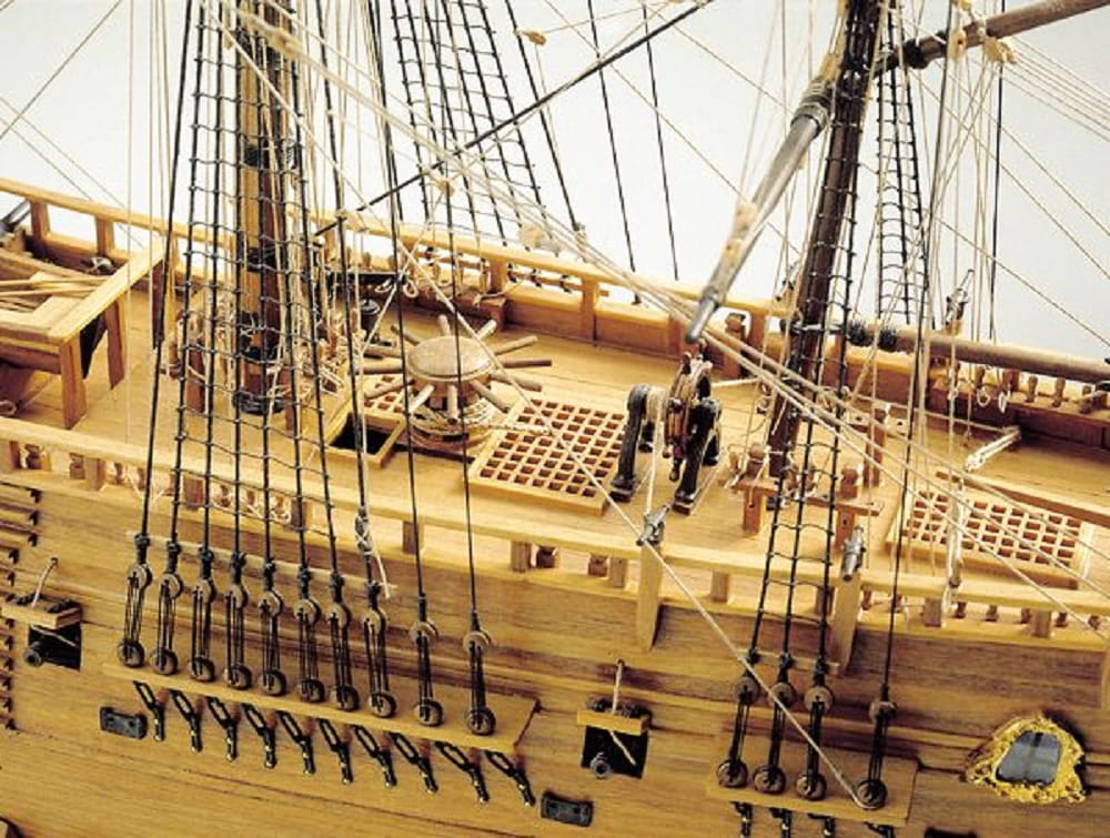 endeavour modellbaukasten 1 60 corel Endeavour Modellbaukasten 1_60 Corel - Detaillierter Schiffsbausatz fuer Modellbauer