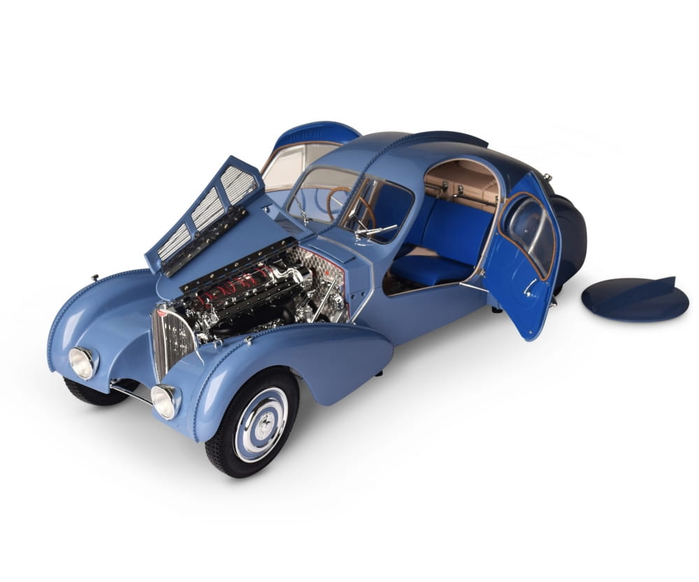 1_8 IXO Bugatti 57 SC Modellauto Bausatz mit beweglichen Teilen und LED-Beleuchtung