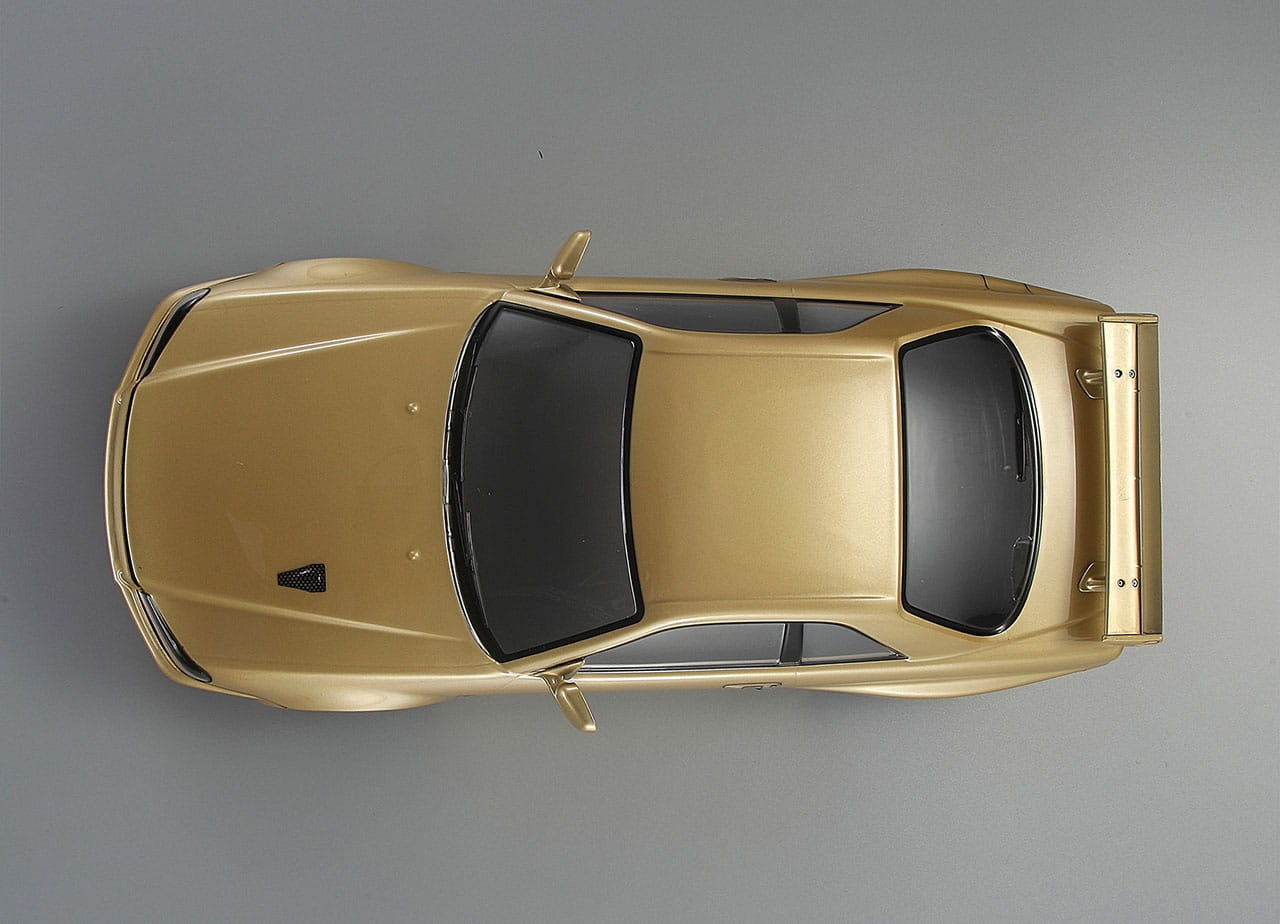 Killerbody Nissan Skyline R34 195mm Champagner Gold lackiert_ RTU all-i - RC-Zubehoer