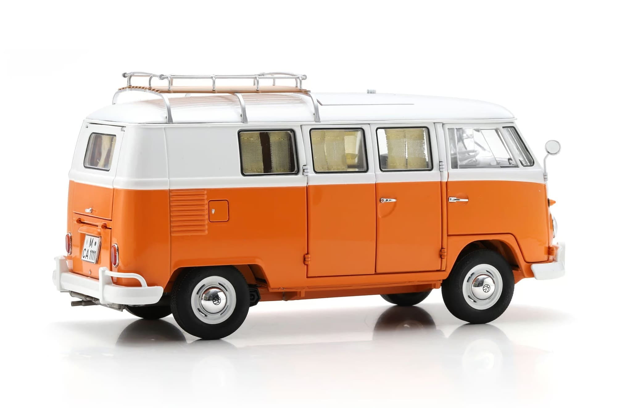 Schuco VW T1 Camper Orange_Weiss 1_18 Sammlermodell