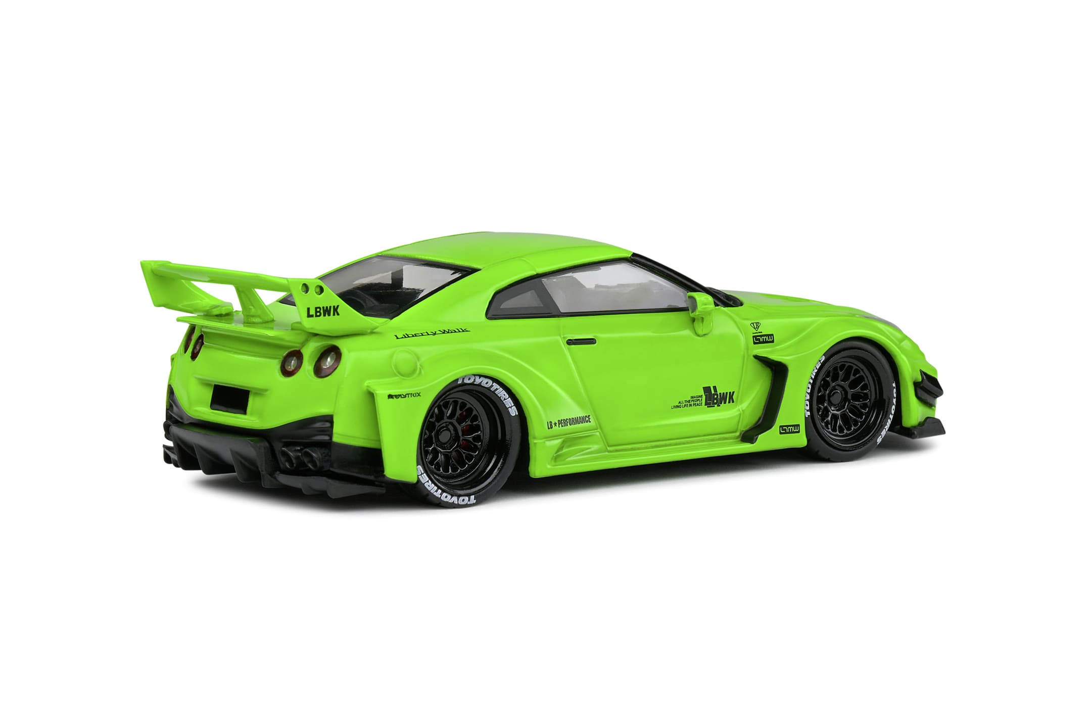 Nissan GT-R _R35_ LB Work Silhouette Modellauto 1_43 in Acid Green