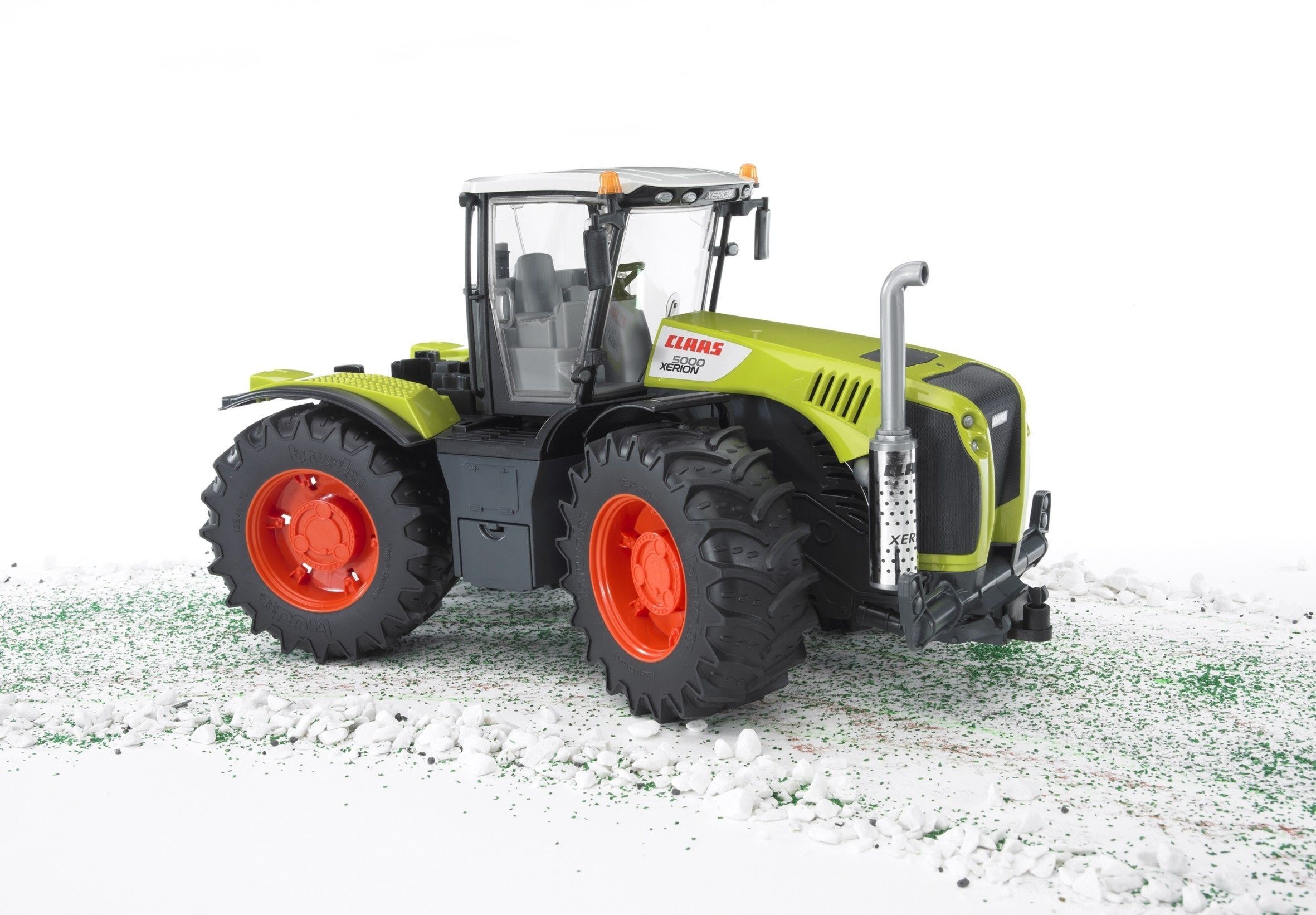 Bruder Claas Xerion 5000