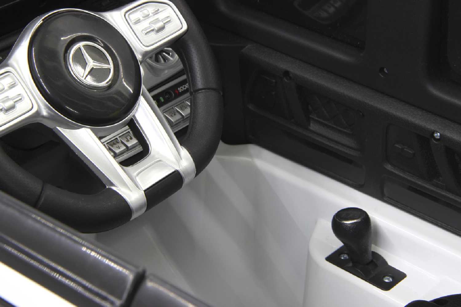 Jamara Ride-on Mercedes-Benz AMG G 63 weiß 12V