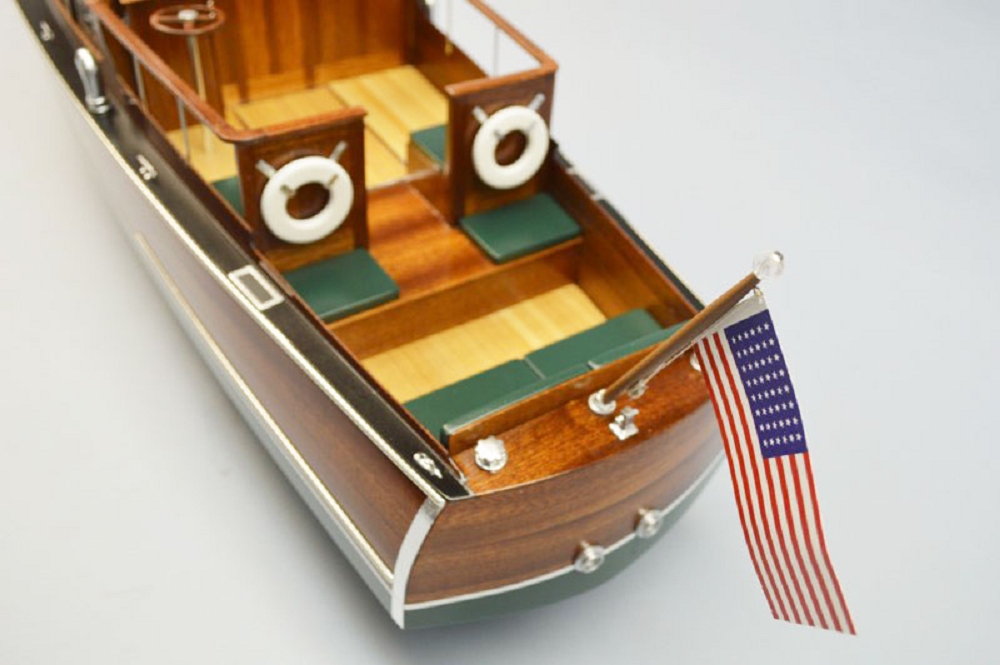 Dumas Boats RC Boot Chris Craft Commuter 1929 1:12 Bausatz