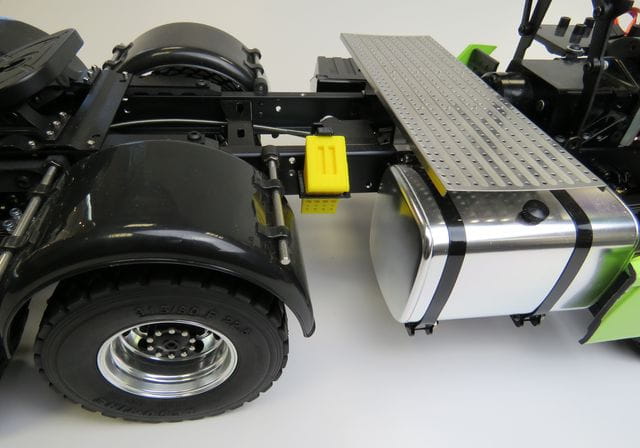 Thicon 1:14 Hemmschuhe gelb mit Halter schwarz 2Stück Thicon 1_14 Hemmschuhe gelb mit Halter schwarz 2Stueck - RC-Zubehoer