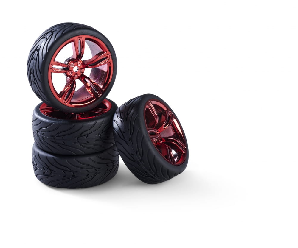 Carson RC Raederset 1_10 rot verklebt mit 10 Speichen Design