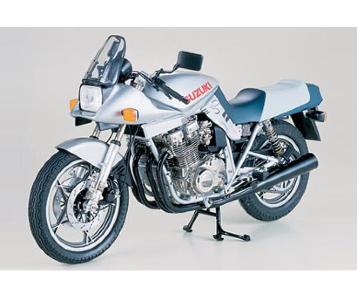 Tamiya 1:6 Suzuki GSX1100S Katana 1980 Tamiya 1:6 Suzuki GSX1100S Katana 1980
